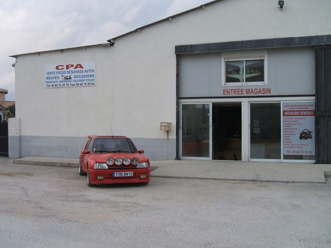 Aperçu des activités de la casse automobile CEDRIC PIECES AUTOS située à CHATEAUNEUF-LES-MARTIGUES (13220)
